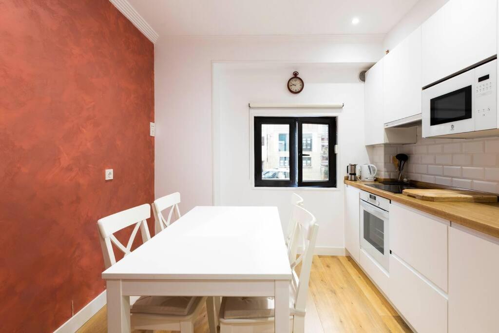 Apartamento Sorgin-Etxe. Basquenjoy Hondarribia Exterior foto